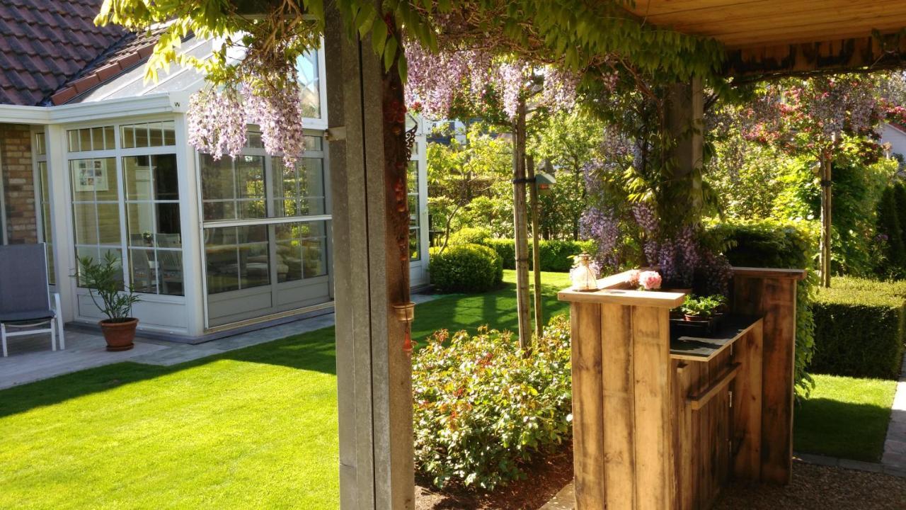 'T Voske Bed & Breakfast De Haan Exterior photo